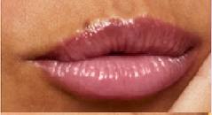 OnColour Oh! Sweet Glossy Dudak Parlatıcısı Blackcurrant 8 ml